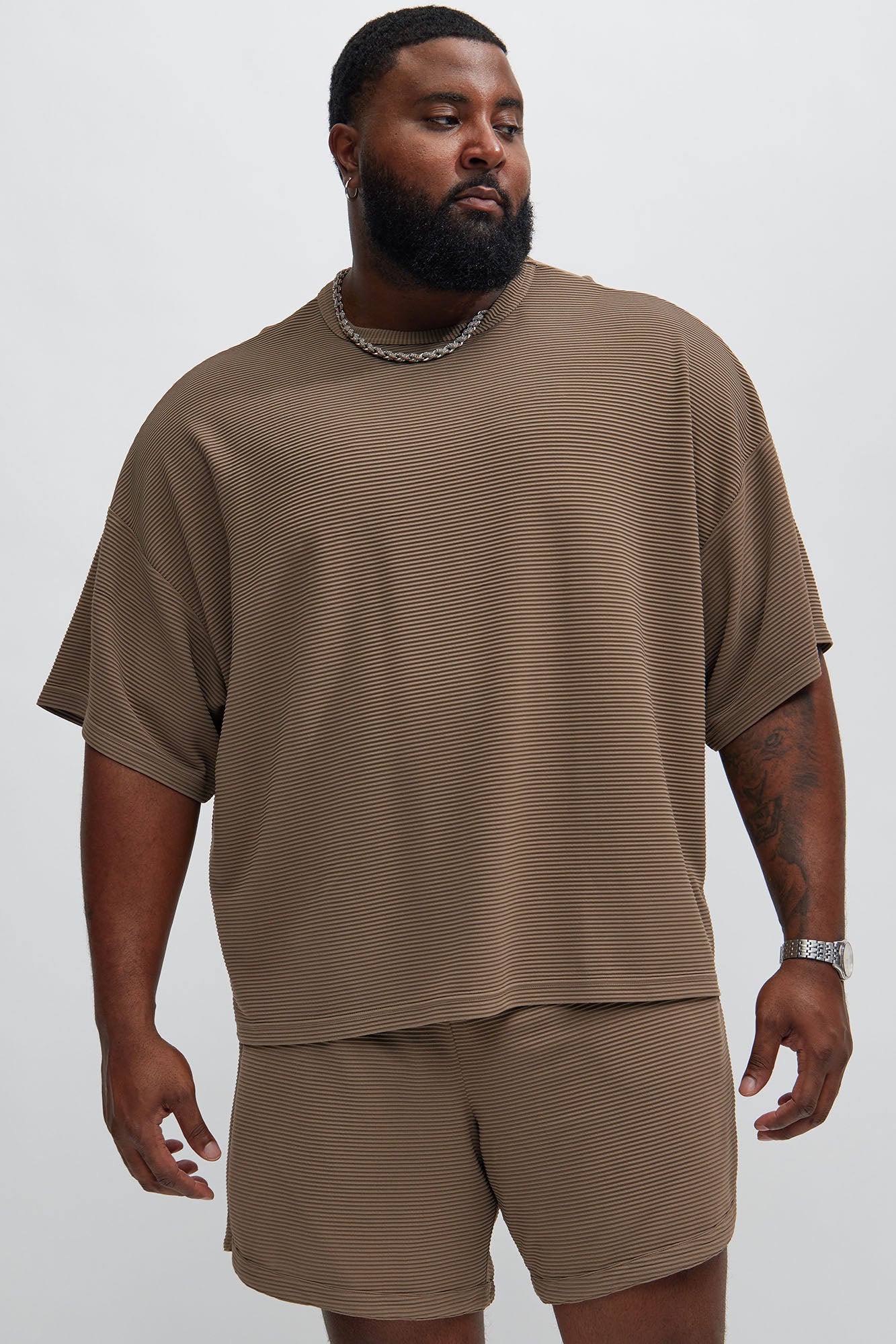 Zyler Textured Boxy Short Sleeve Tee - Taupe image 4