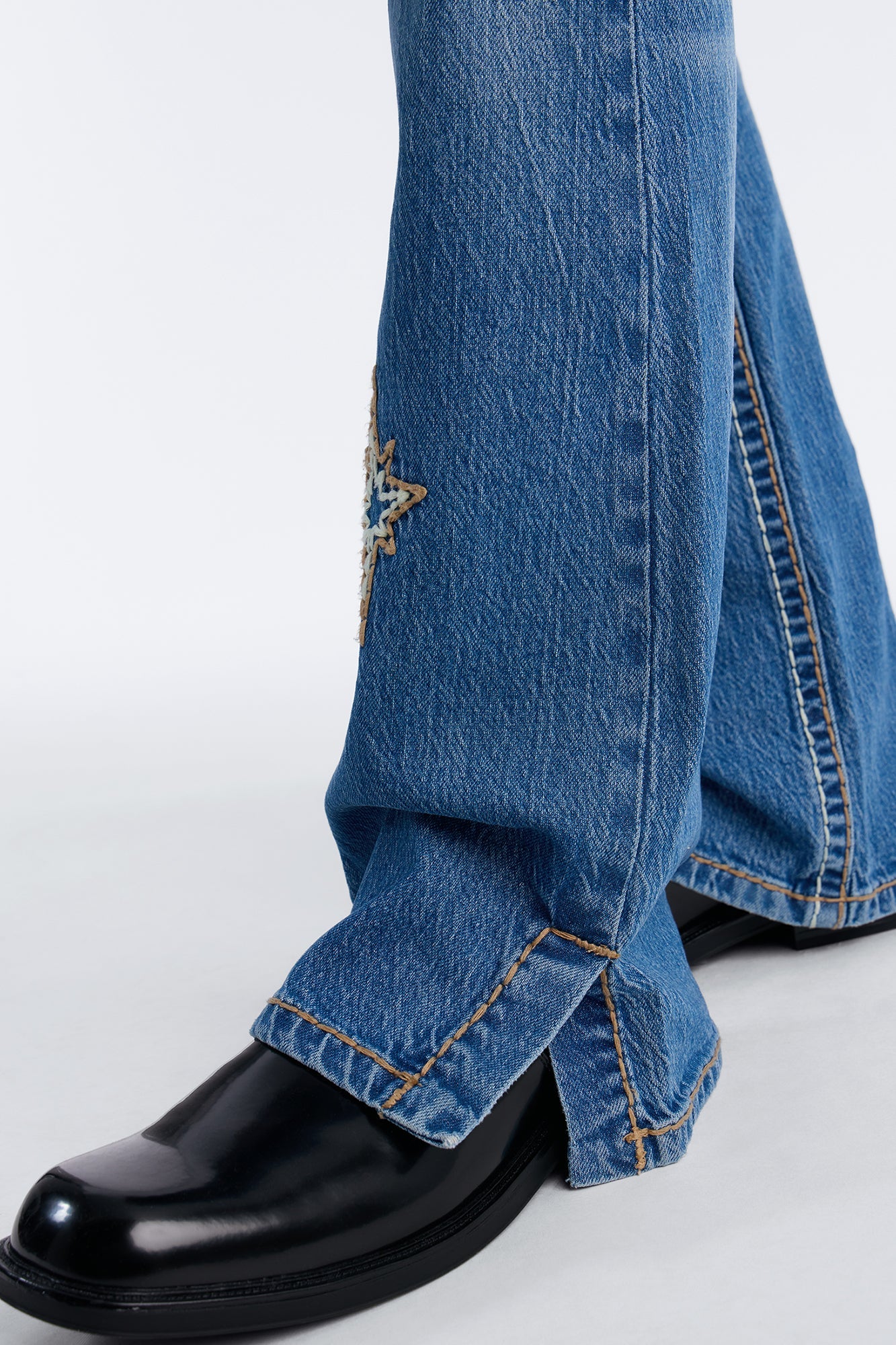Heavy Stitch Slit Astor Stacked Slim Flare Jean - Medium Blue Wash image 4