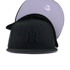 New York Yankees Black on Black New Era 59Fifty Fitted