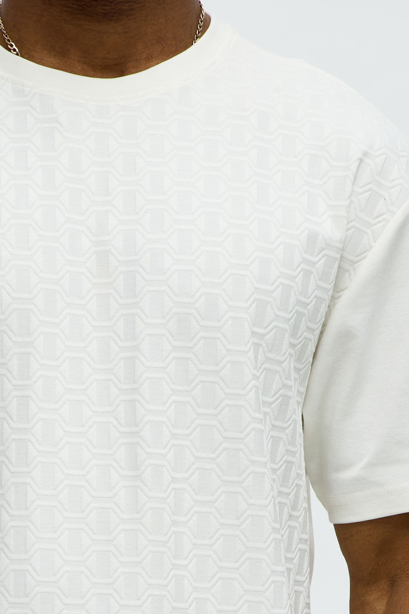 Textured Geometric Short Sleeve Tee - Off White image 3