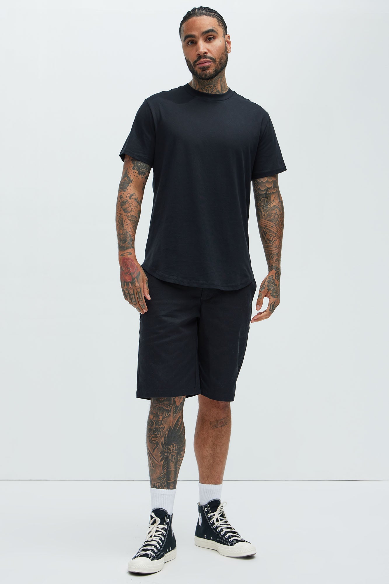 Essential Short Sleeve Scallop Crew Tee - Black image 2