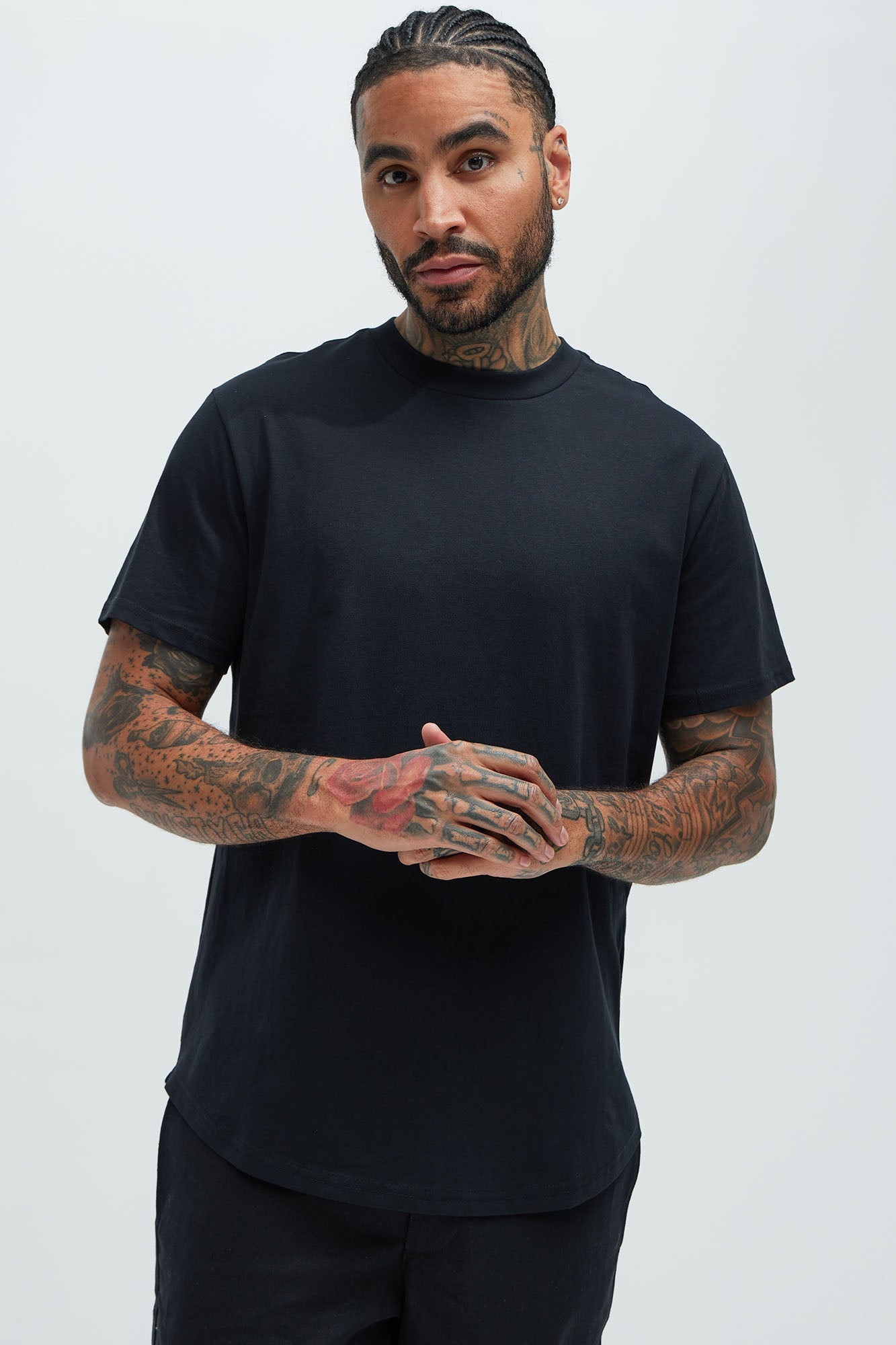 Essential Short Sleeve Scallop Crew Tee - Black image 1