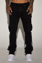 Carried Cargo Stacked Skinny Flared Jeans - Black image 4