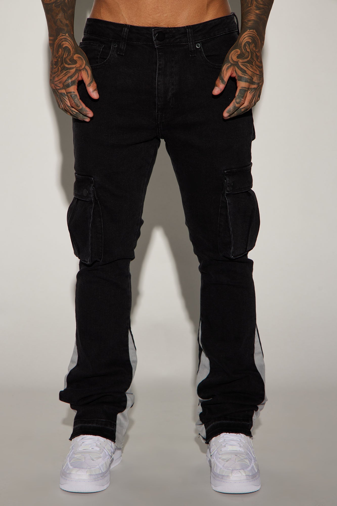 Carried Cargo Stacked Skinny Flared Jeans - Black image 4
