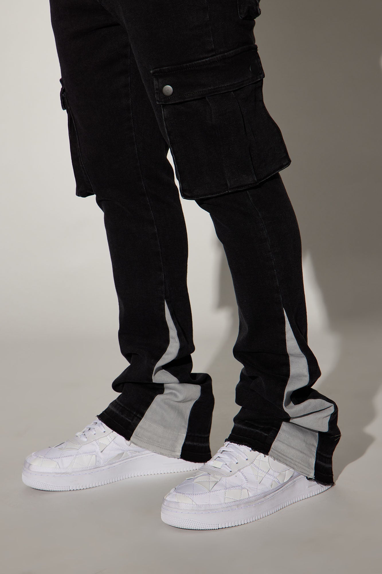 Carried Cargo Stacked Skinny Flared Jeans - Black image 3