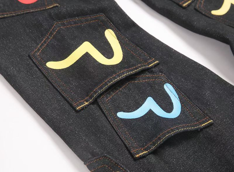 EVISU KURO Multi-Pocket Selvedge Denim Jeans Multicolor Seagull Logo All-Over Print