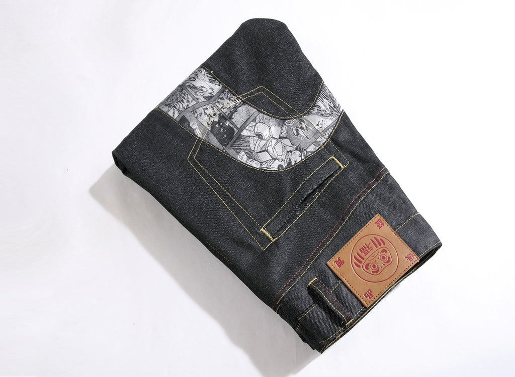 EVISU KURO Daicock Manga Comic Panel Print Appliqué Jeans Orange Kamon Badge Straight Fit Black Raw Selvedge