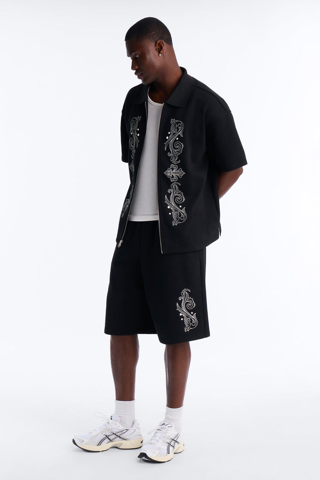 Oversized Royalty Pearl Embroidered Full Zip Polo - Black image 2