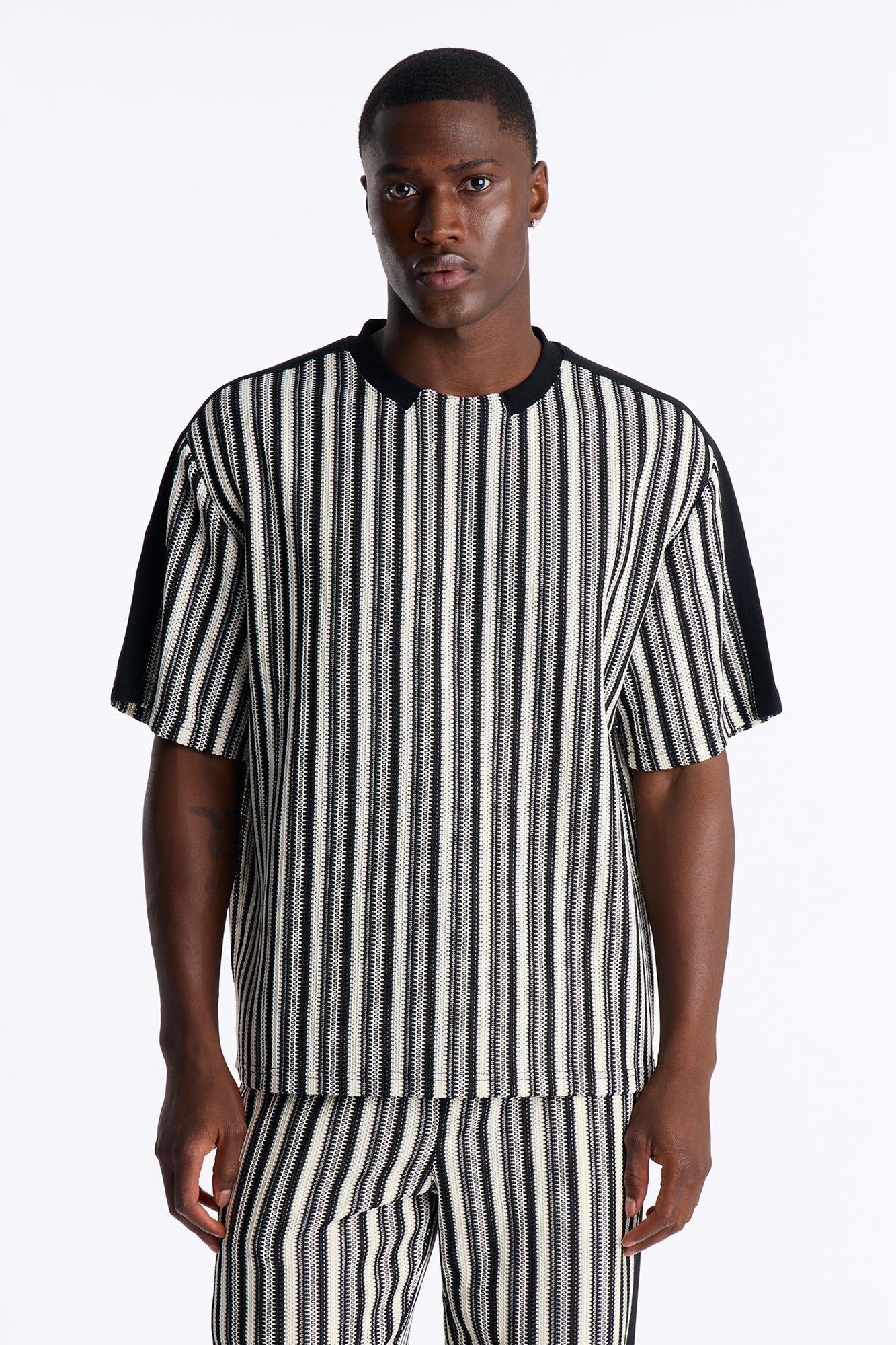 Ribbed Column Relaxed Crewneck Tee - Black/combo image 1