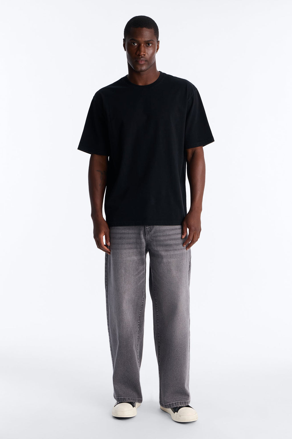 Destructed Crewneck Tee - Black image 2