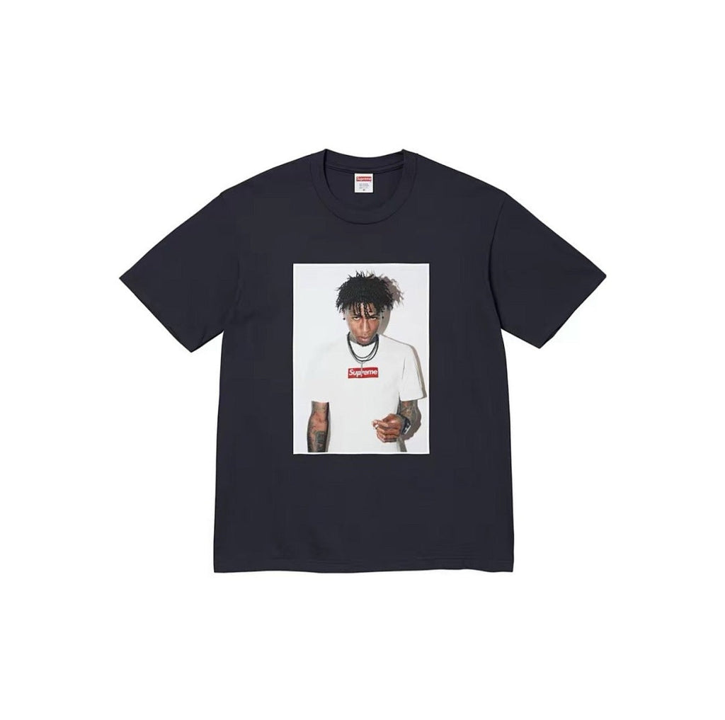 款号801#p40💰 Supreme FW23 秋冬系列WEEK1 NBA YOUNGBOY TEE 人物印花圆领套头短袖T恤男女同款 宽松版型 采用260克精梳棉双纱 从面料到辅料全部三标齐全 - view 6